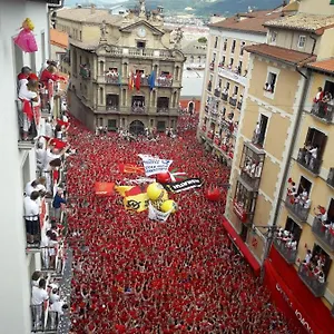 https://atico-en-la-plaza-del-ayuntamiento.sansebastianhotels.net