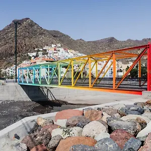 https://casa-tia-julia.tenerifehoteles.net